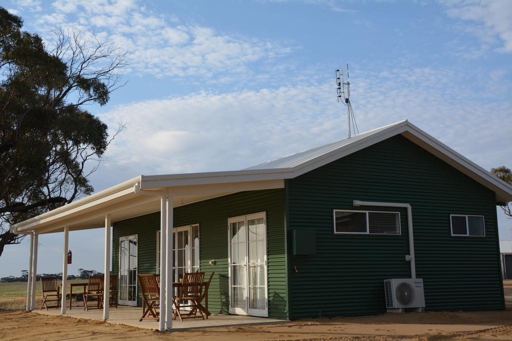 Mary'S Farm Cottages Kukerin 외부 사진